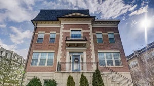 'Real Housewives' Star Candiace Dillard Sells Maryland Townhouse