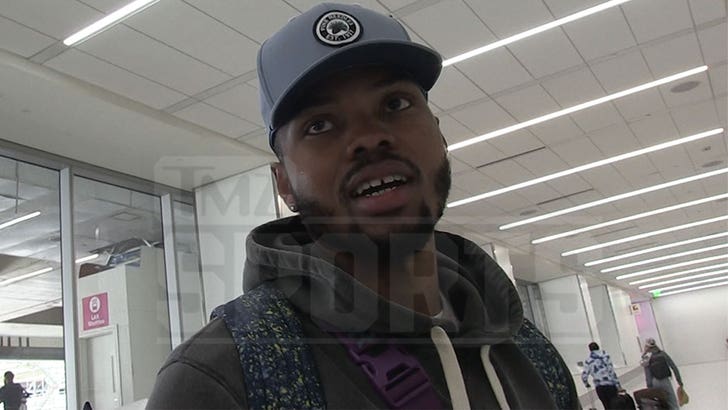 Kent Bazemore Defends LeBron Amid Lakers Criticism, 'What More Do You Want Him To Do!?'.jpg