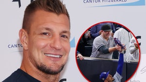 Rob Gronkowski yankee fan