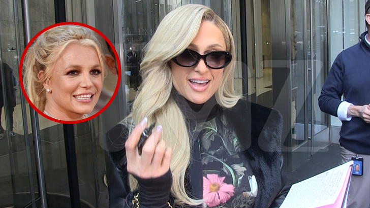 012826 paris hilton kal