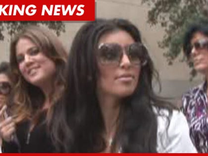 1220_kardashians_Bn_03