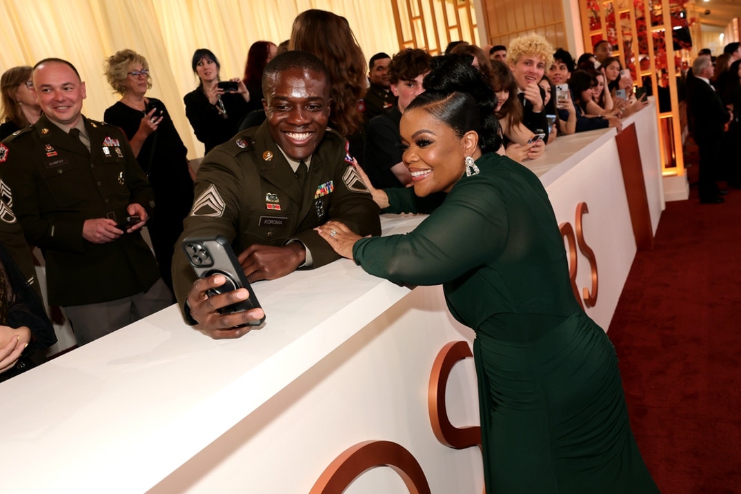 Yvette Nicole Brown
