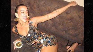 1009-Dua-Lipa-Stilletos-Martinis-PRIMARY