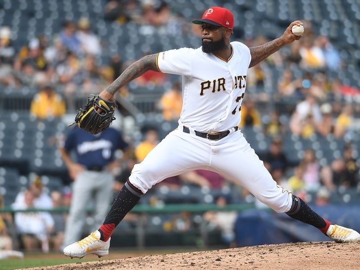 Felipe Vazquez, MLB Pitcher Accused Of Soliciting Teen Girl, Facing 21 New  Felony Charges