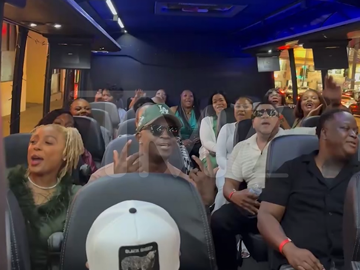 032526_romeo_escobar_tmz_after_dark_bus_primary_