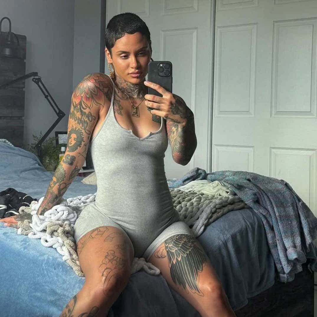 Kehlani Hot Shots 1
