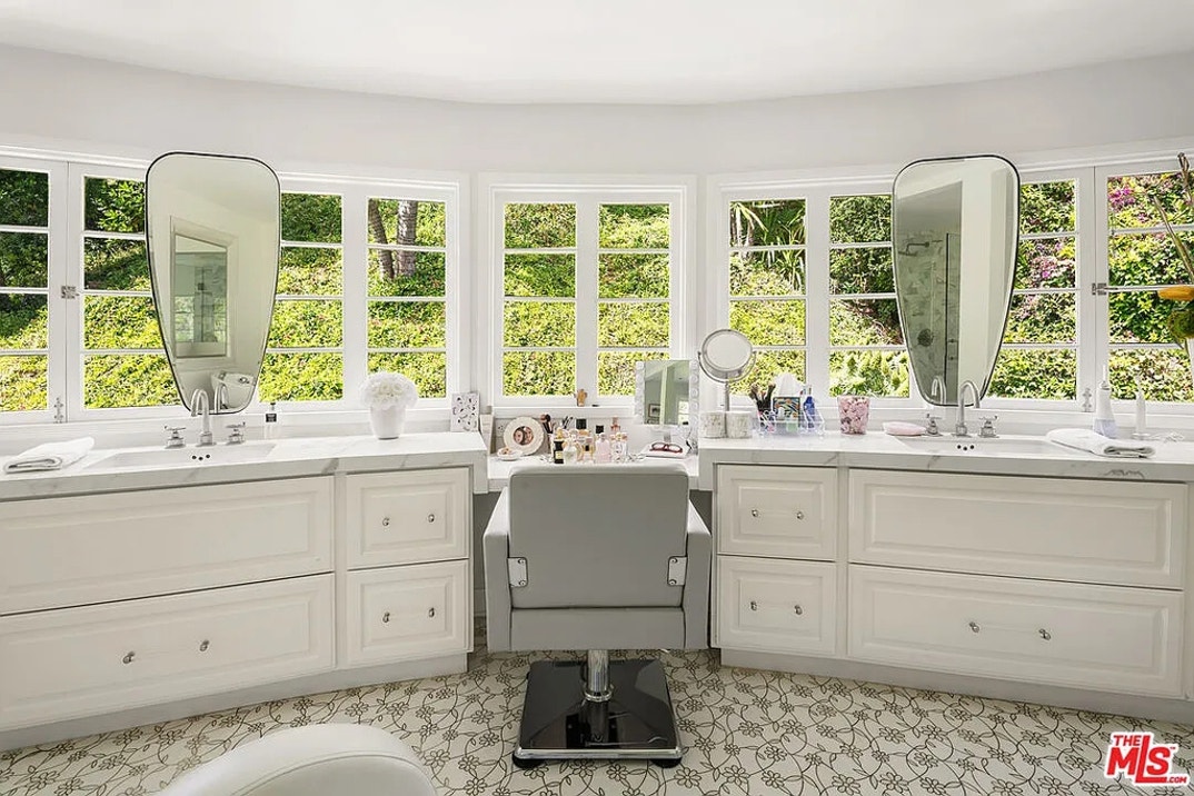 Sutton Stracke Bel Air Home 10