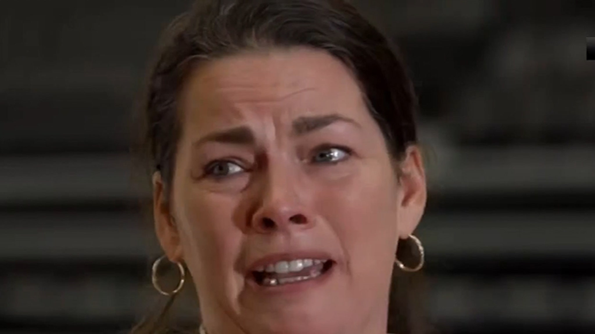 Nancy Kerrigan menangis karena kecelakaan pesawat yang menewaskan skater figur