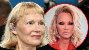 pamela-anderson-getty-ig-mugopus-1