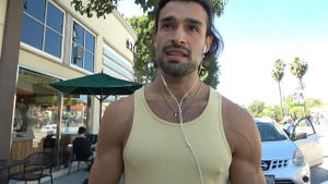 022826_sam_asghari_kal