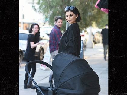 0208-kylie-jenner-wax-figure-maddam-tousads-getty-02