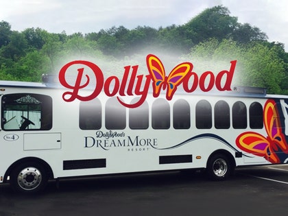 1220-dollywood-trolly-fun-art-nocred-2