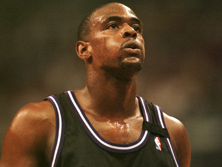Chris Webber On The Court