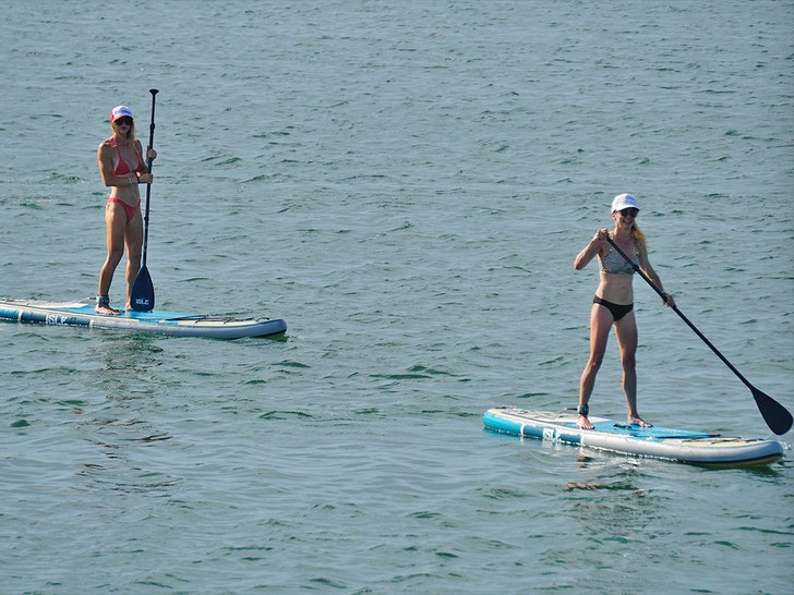 Laura Trump Padle Boarding puede Smoler 3