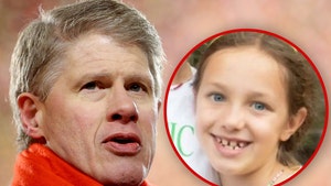 Clark-Hunt-janie-hunt-getty-1