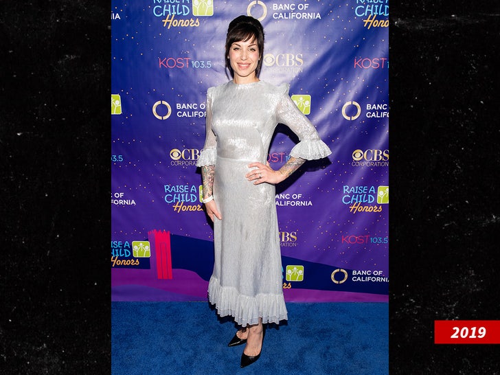 jillian lauren shriner sub getty swipe