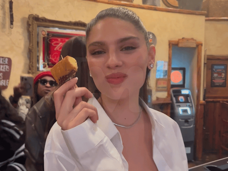 021626_tmz_brunch_bus_angela_martini_toast_primary