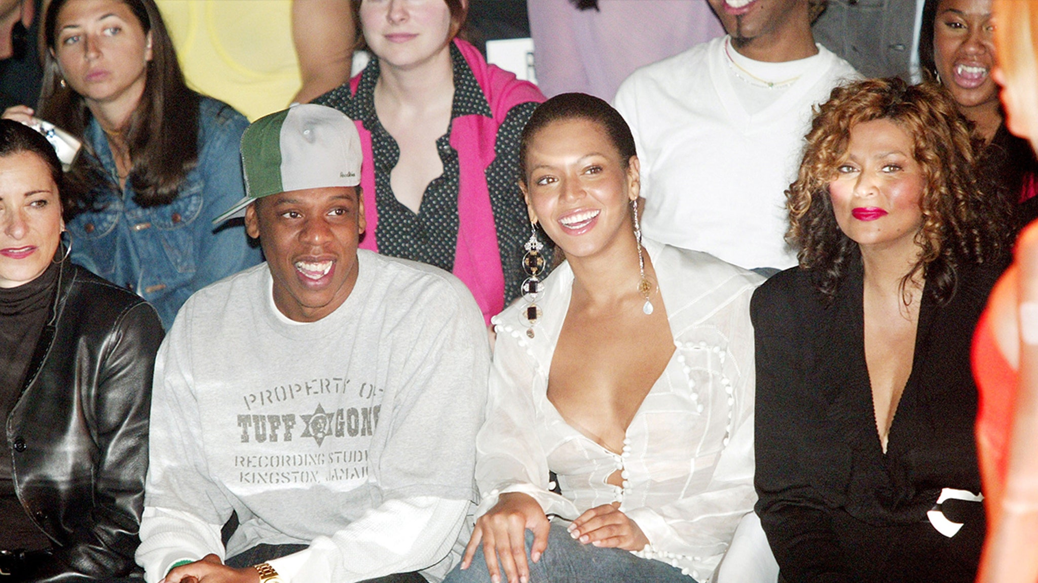 With Rapper Jay-Z (2001) : r/MichaelJackson, image size:2048x1152