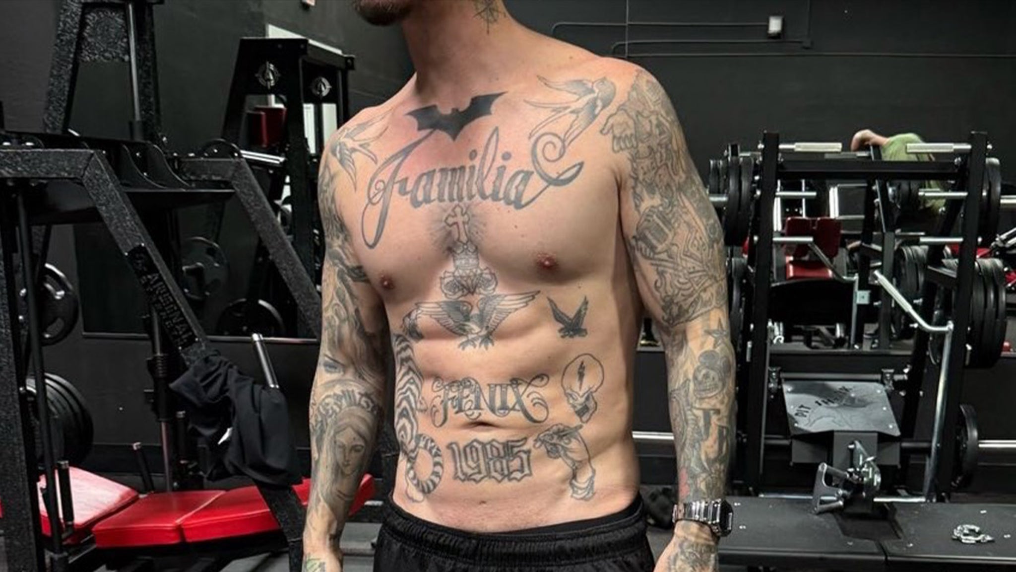 Guess Who's Getting Their Rock Hard Abs Ready for the Summer?!