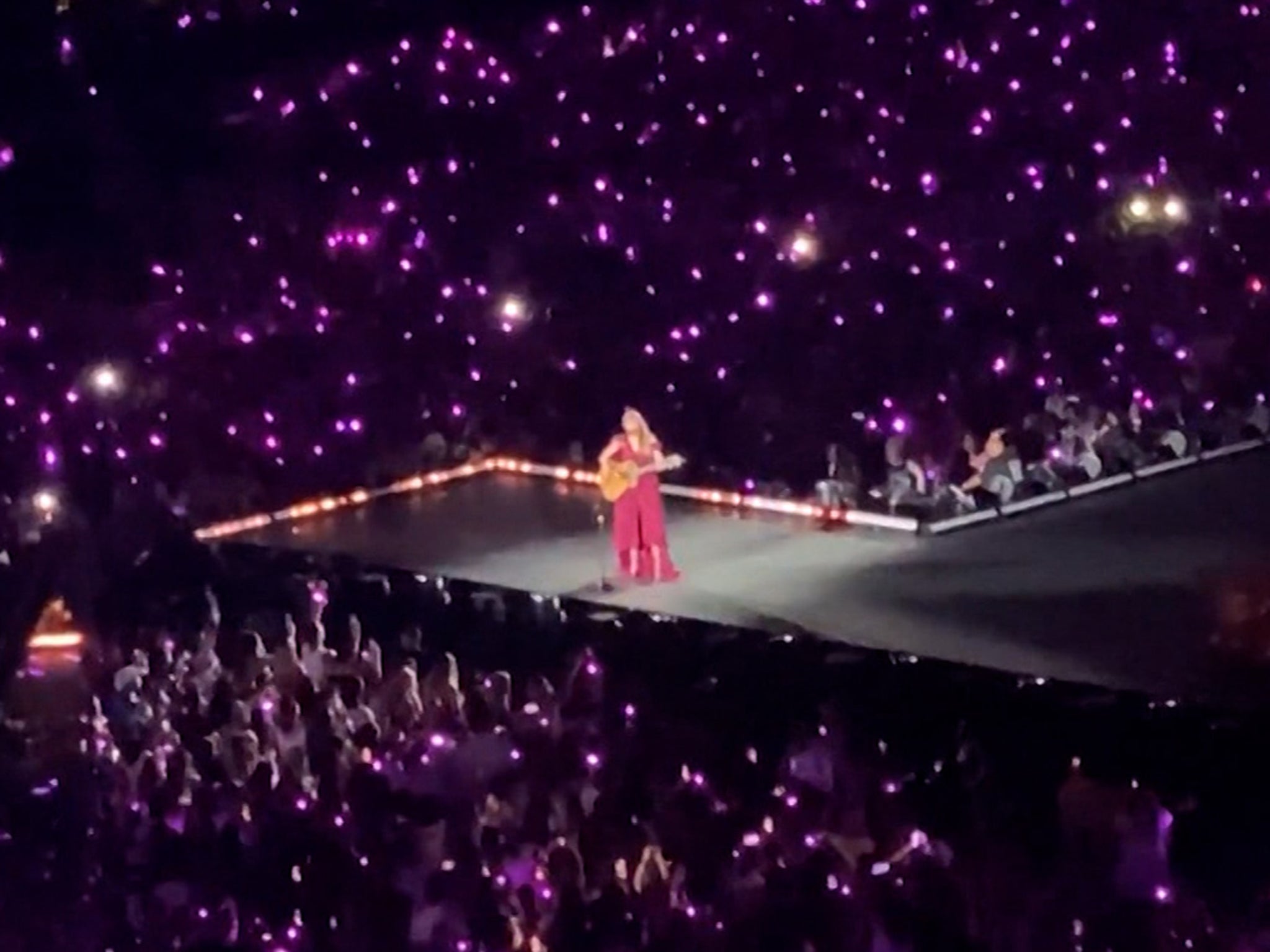 Taylor Swift Plays 'Lover' Tracks Live for the First Time in Paris: Watch