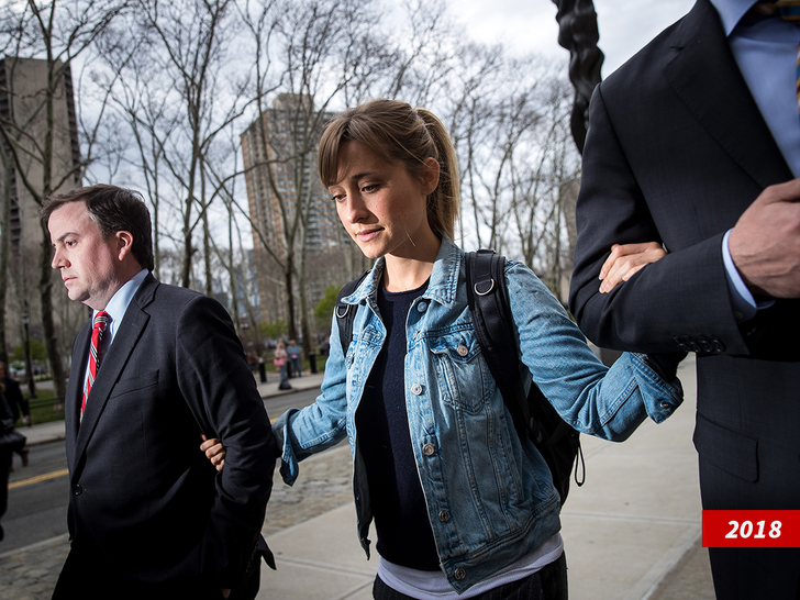 allison mack sub getty swipe 1