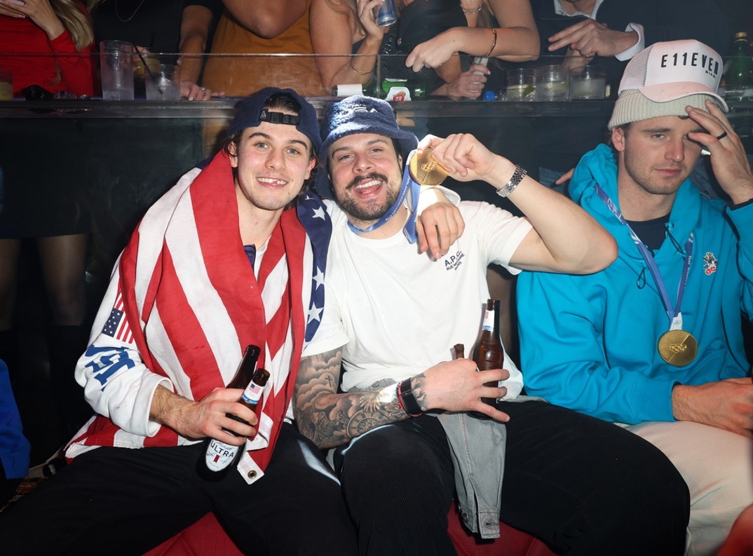 US Hockey Team Celebrate Gold 7