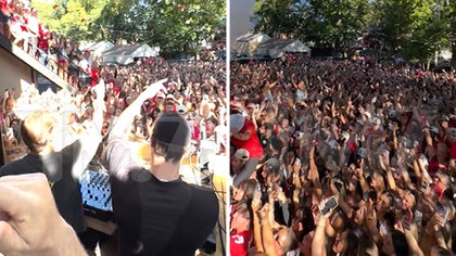 083025_chainsmokers_frat_kal