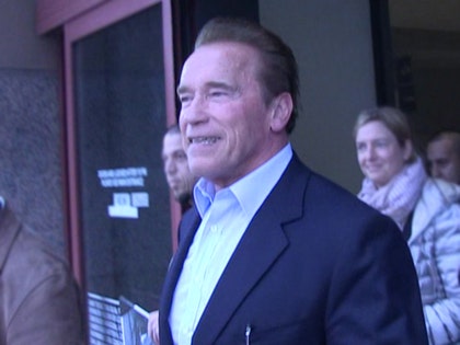 0324-arnold-schwarzenegger-tmz-01