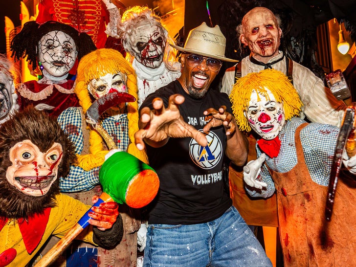Jamie Foxx With People Dressed Up In Scary Halloween Costumes