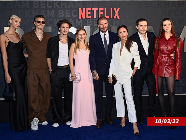 Brooklyn-Beckham-Nikola-Pelstz-Victoria-David Begmo-2 Conmeam-2