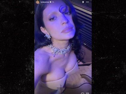 main kylie jenner met gala nipples