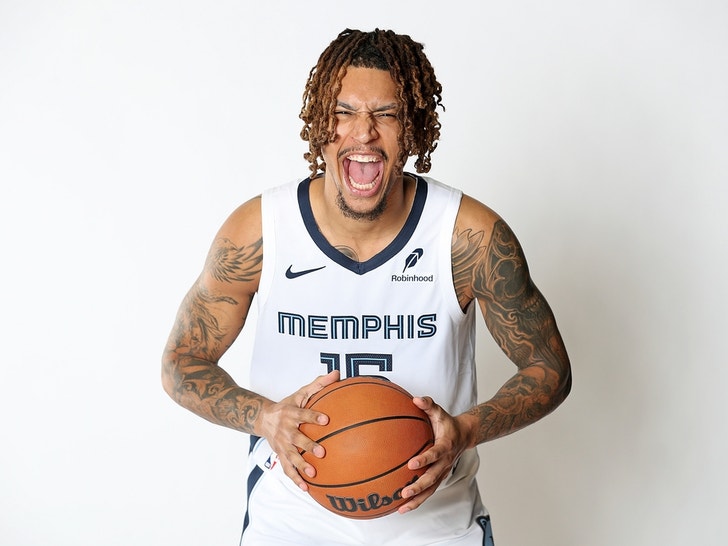 Remembering Brandon Clarke 4