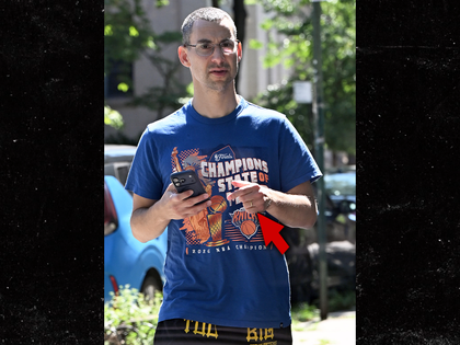 Jack Antonoff instar images arrow 1