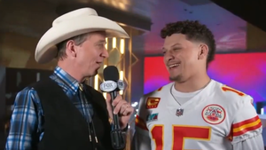 Patrick Mahomes Promises To Chug Beer From Cooper Manning's Boot If Chiefs Win SB