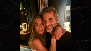 Jennifer-Aniston-jim-curtsi-ig-1