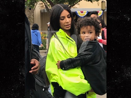 0522_kim-kardashian-disneyland-saint-west_main_tmz-01