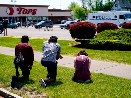 0517-tops supermarket AP