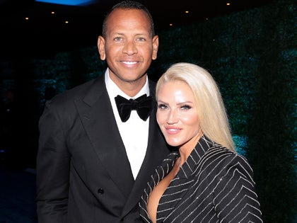 0521-Alex-Rodriguez-Jaclyn-Cordeiro-Happier-Times-PRIMARY