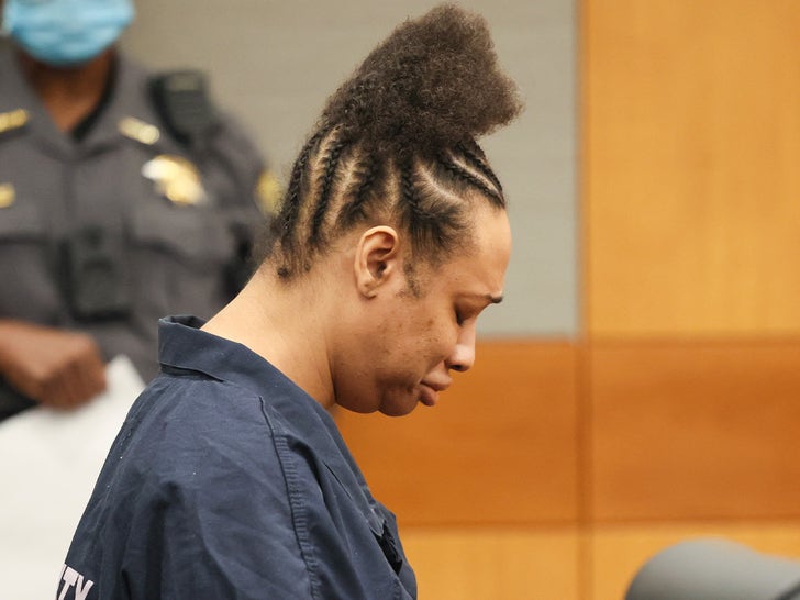 0825-Sidney-Favors-Court-SUB