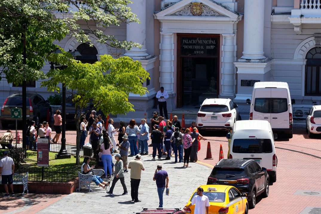 Panama 7.7 Earthquake Aftermath 6