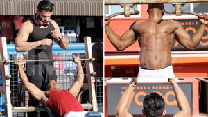 Britney Spears' Boyfriend Puts In Hot Body Workout (PHOTO GALLERY)