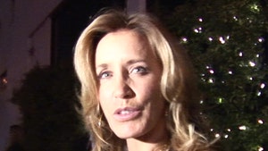 1021-felicity-huffman-tmz-1