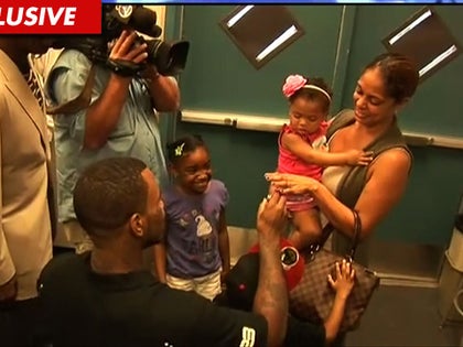 1012_thegame_baby_mama