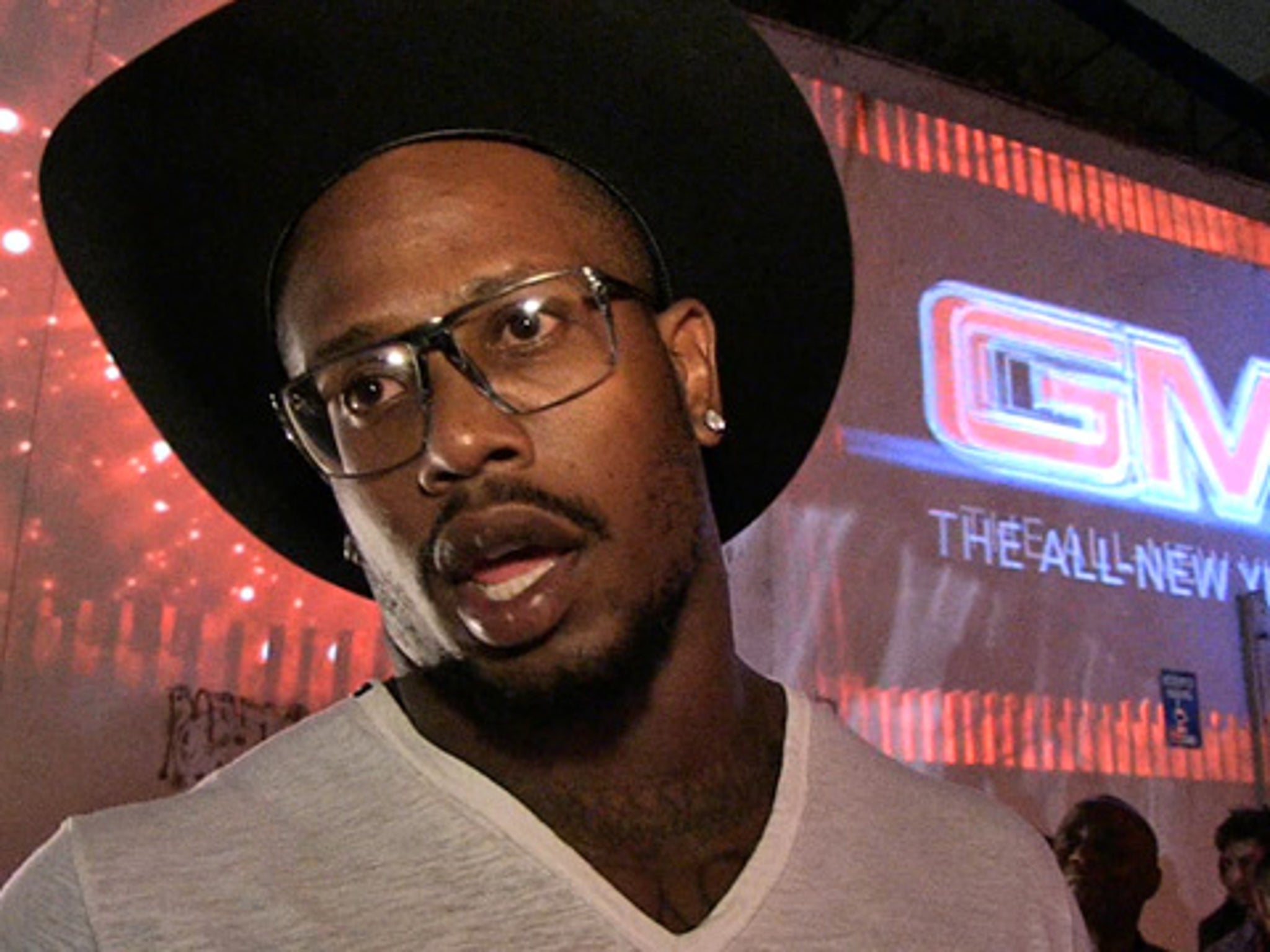 Broncos linebacker Von Miller pursues poultry dream