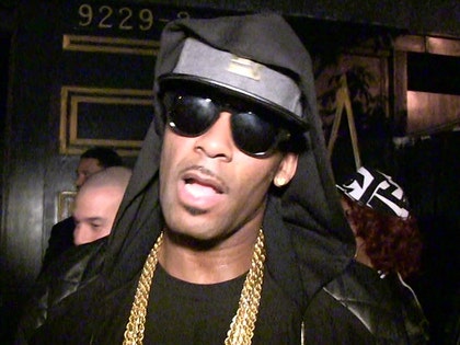 0211-rkelly-tmz-01