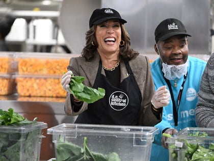 kamala harris food bank dc central kitchen