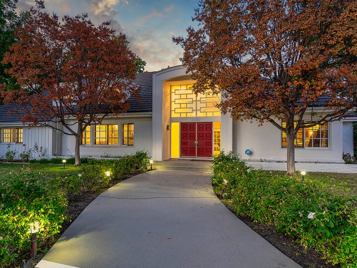 1202-Liberace-Home-SUB-2