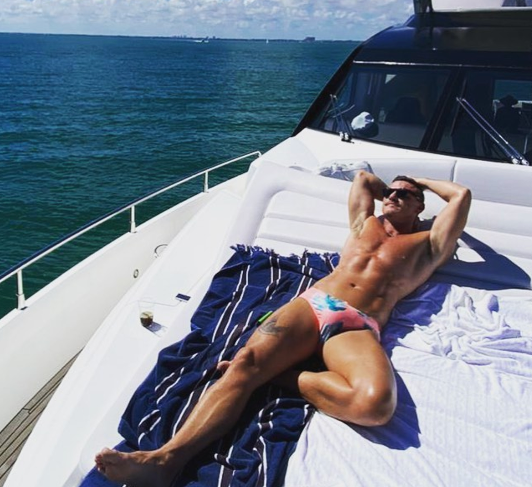 luke-evans-shirtless-photos4