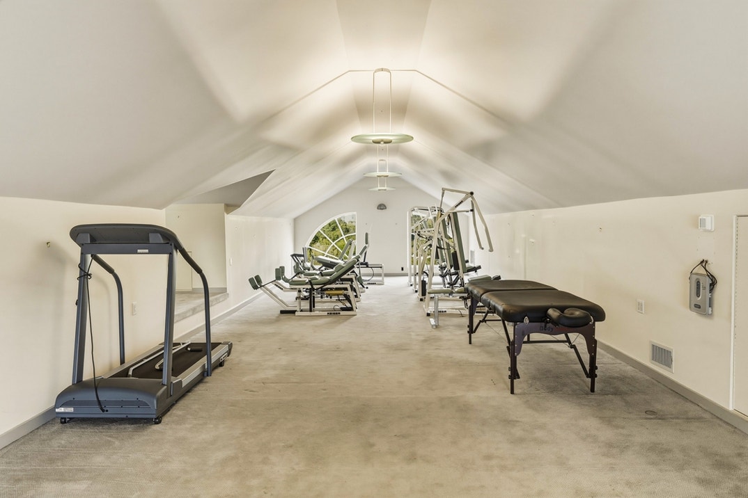 Richard Simmons Hollywood Hills New Photos 21