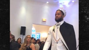 Seahawks' Earl Thomas -- Yeah, I Got Married In a Crown ... Gets Topless at Reception (VIDEO)